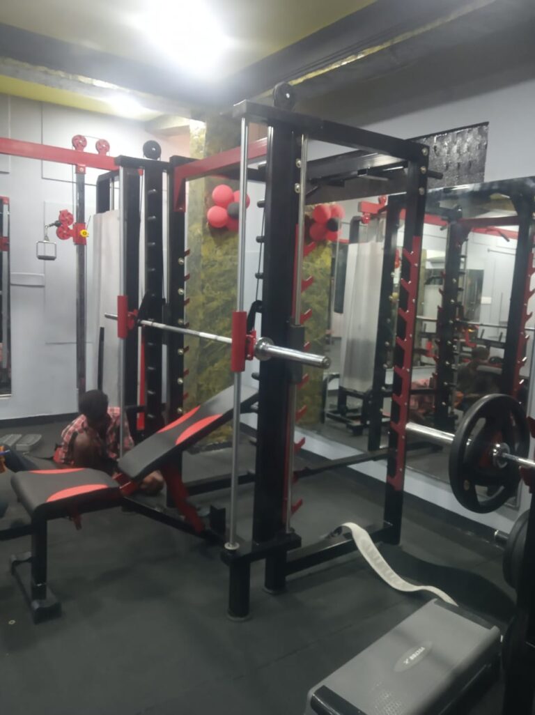 Power rack with smith machine