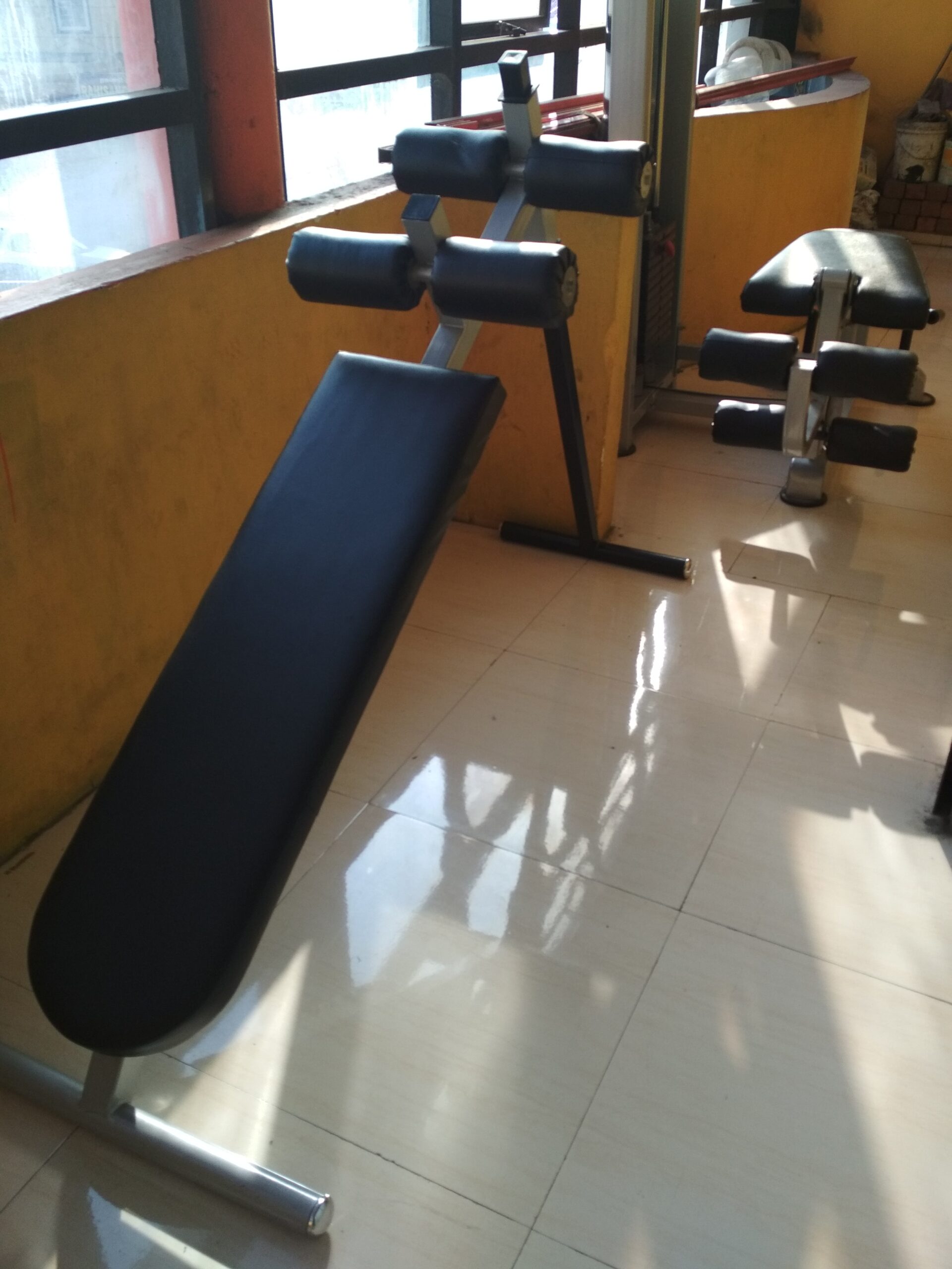 Adjustable abdomen board