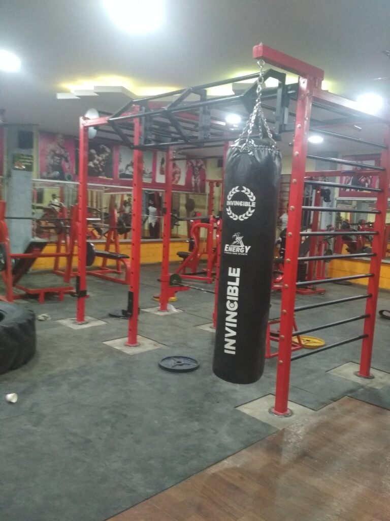 Crossfit cage